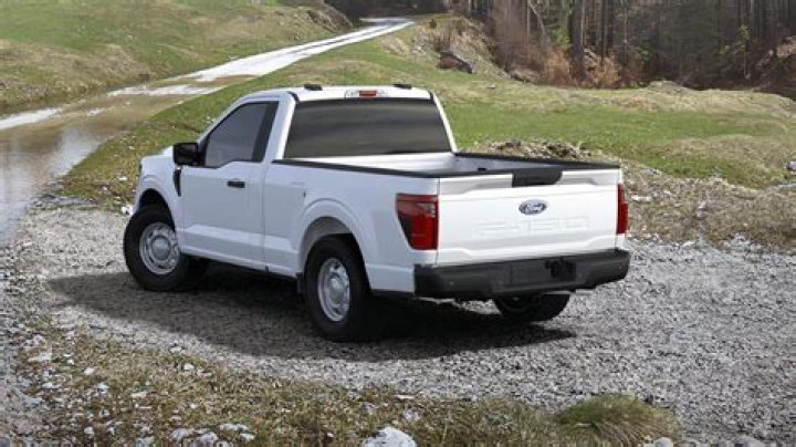 The Ultimate Guide to Small Pickup Trucks